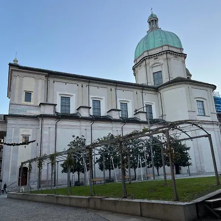 Appartement Garibaldi 46 *